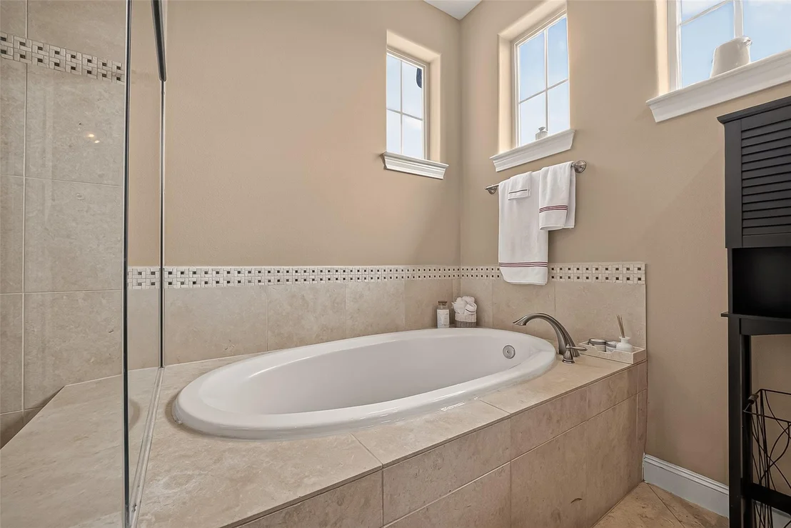 Photo of 10929 Upland Park