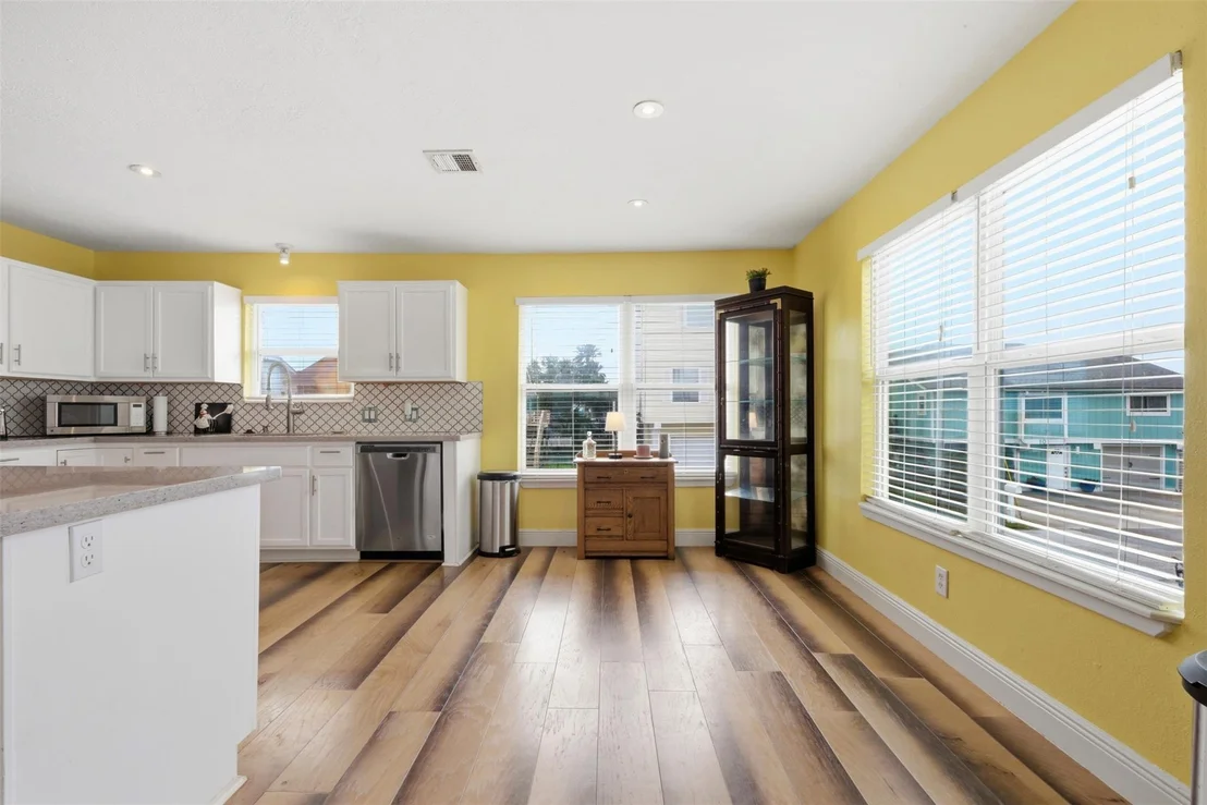 Photo of 2 S Sandpiper Street