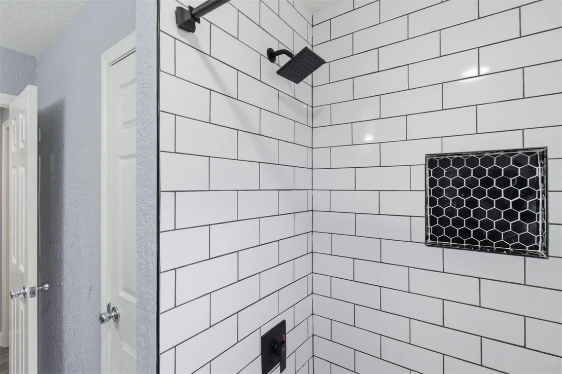Photo of 712 Manor Drive