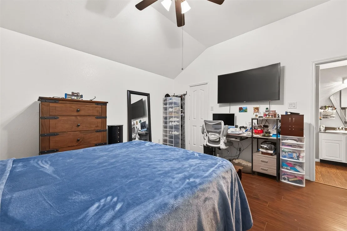 Photo of 22334 Guston Hall Lane