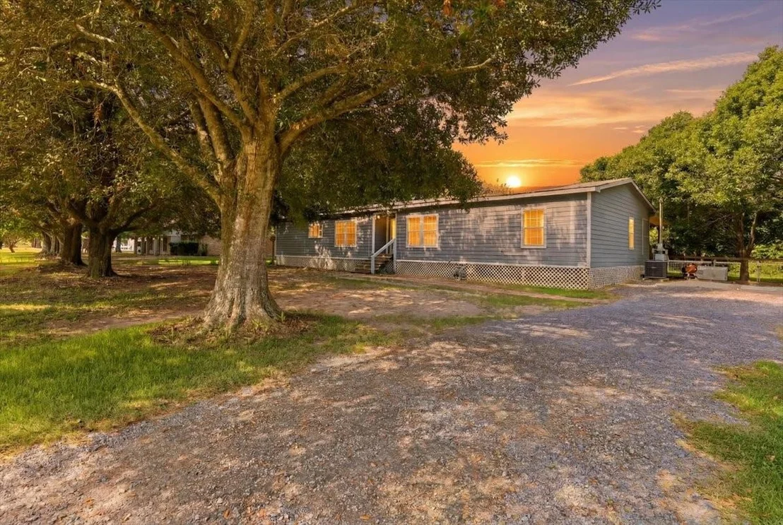 Photo of 11966 Louis Drive