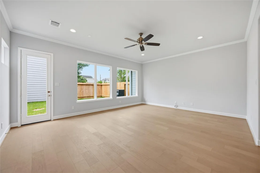 Photo of 5523 Katy Freeway
