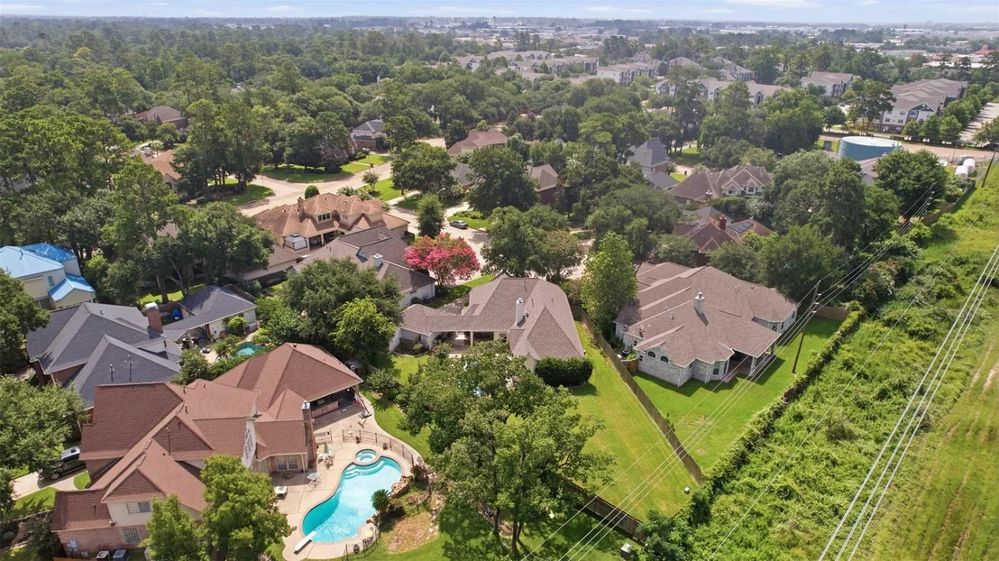 Photo of 7114 Centre Oaks Drive