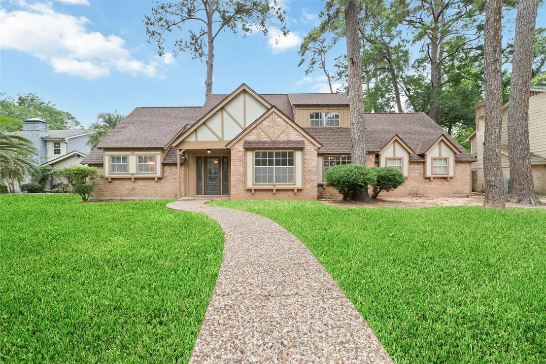 Photo of 7910 Oak Moss Drive