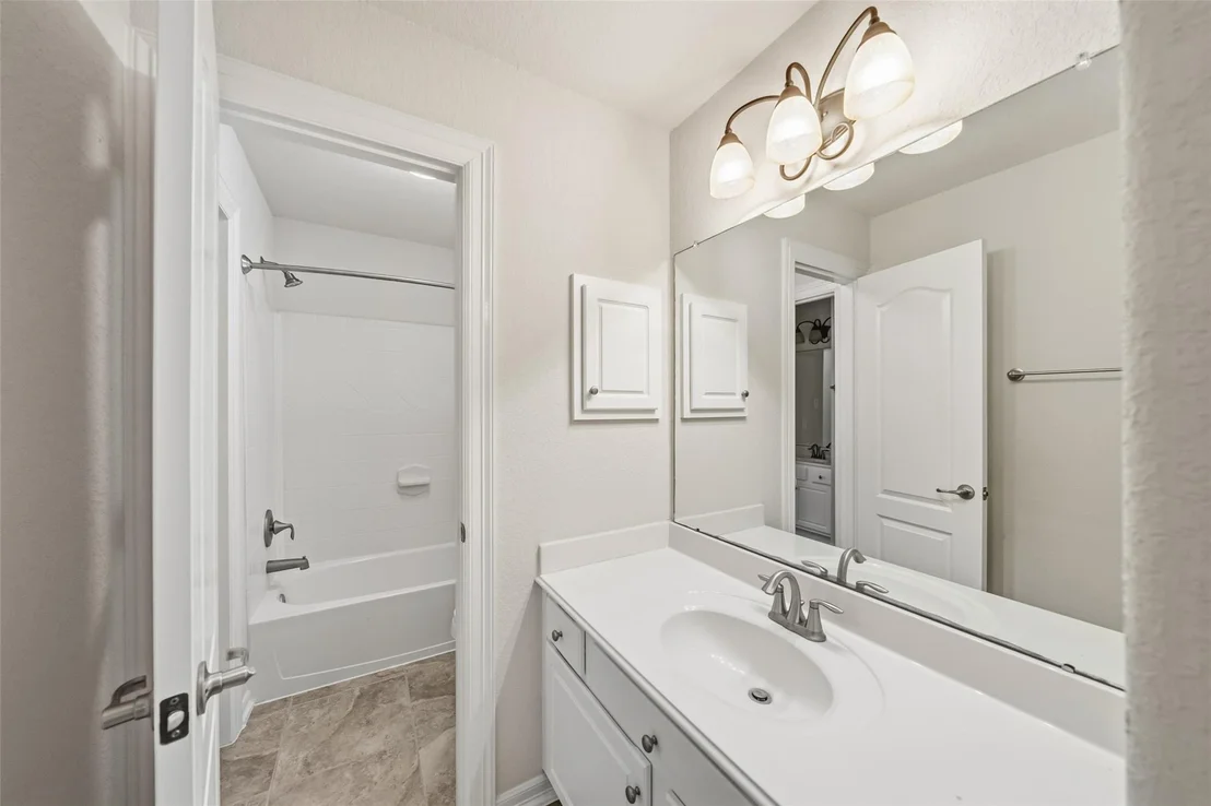 Photo of 25802 Northcrest Drive