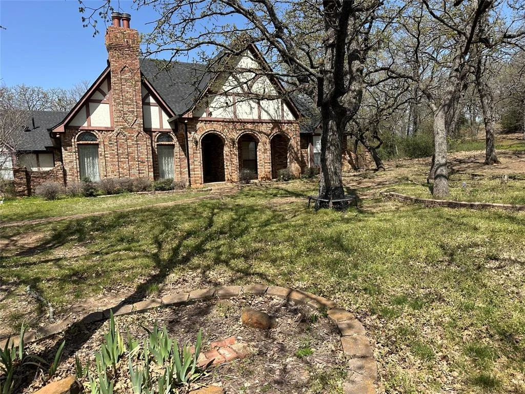 Photo of 130 Hunters Hill Circle