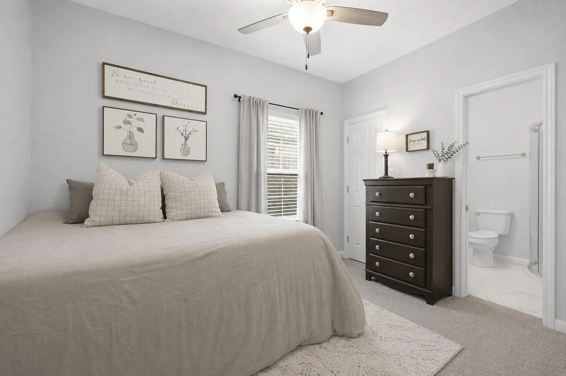 Photo of 16879 Balmoral