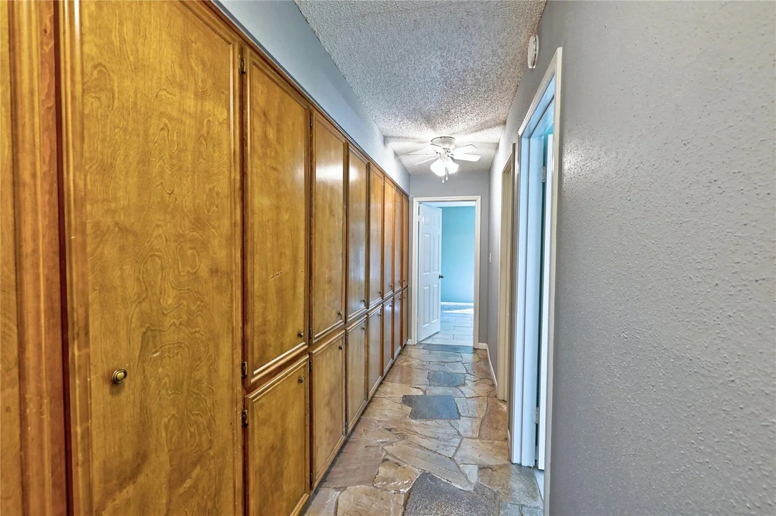 Photo of 15823 Stagecoach Road