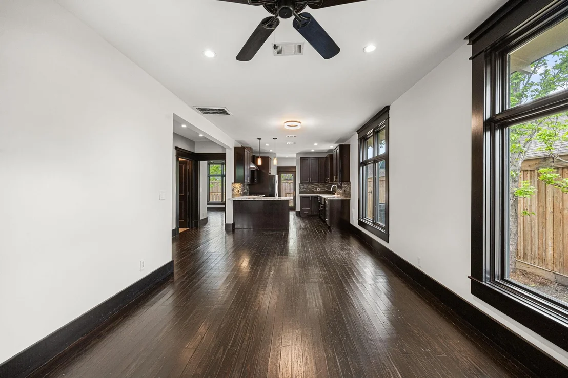 Photo of 1115 Adele Street