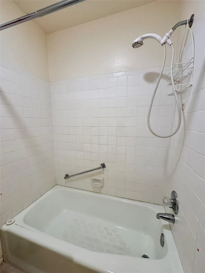 Photo of 220 B H Carroll