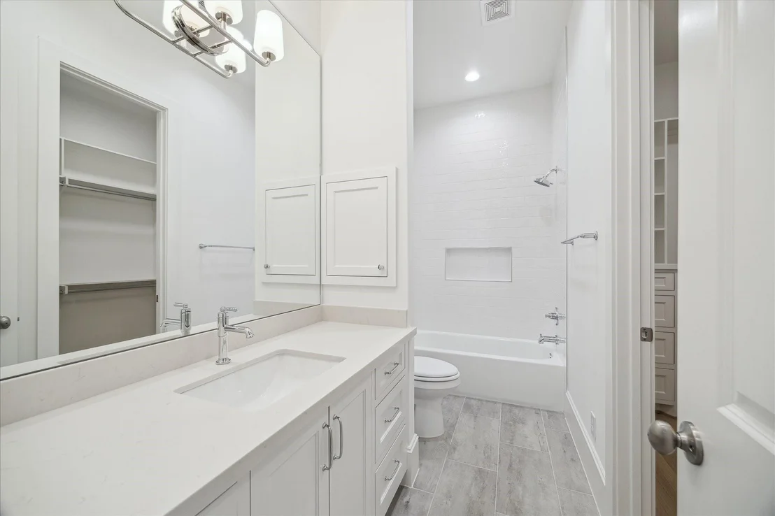 Photo of 1119 Willard Street