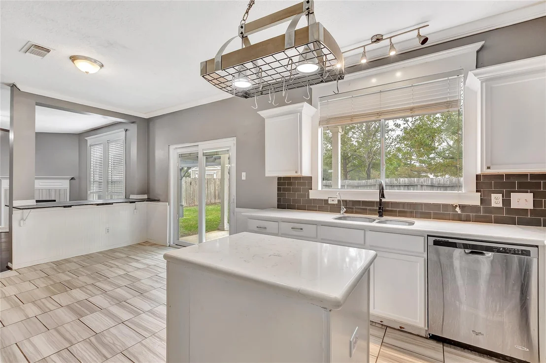Photo of 1007 Addison Park Lane