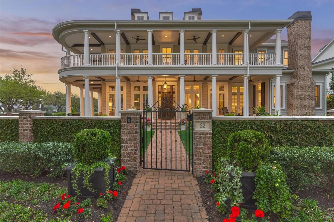 Photo of 22 E Shore Drive