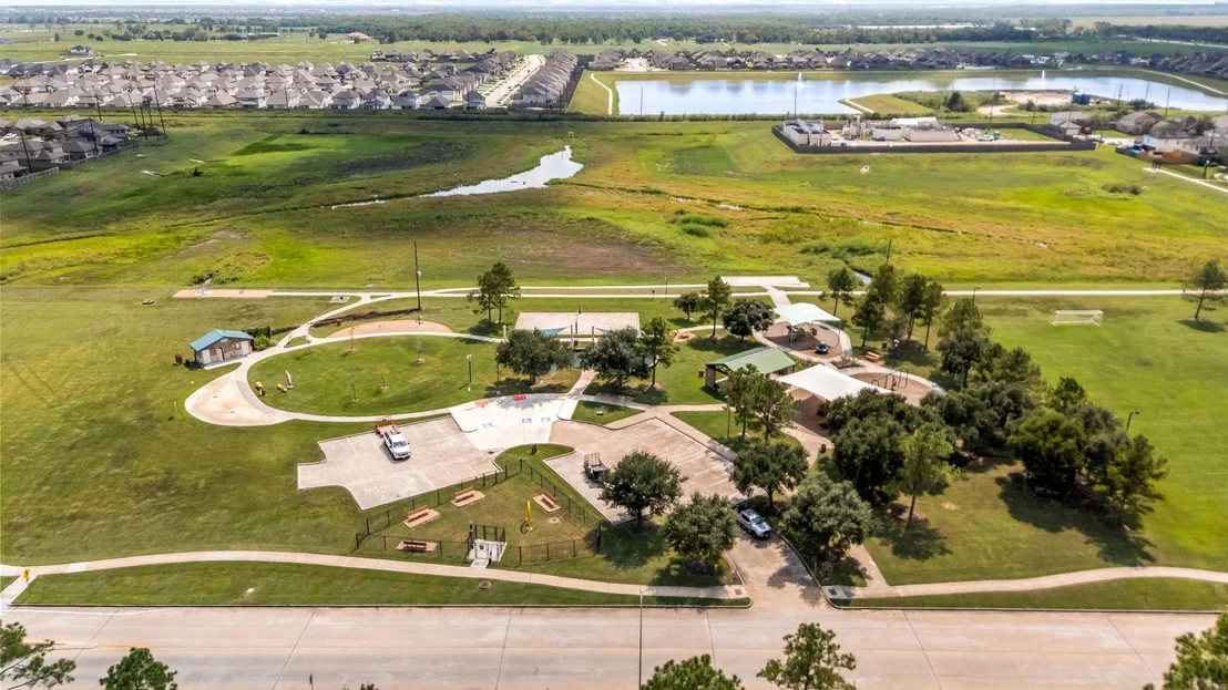 Photo of 614 Harvest Bluff Drive