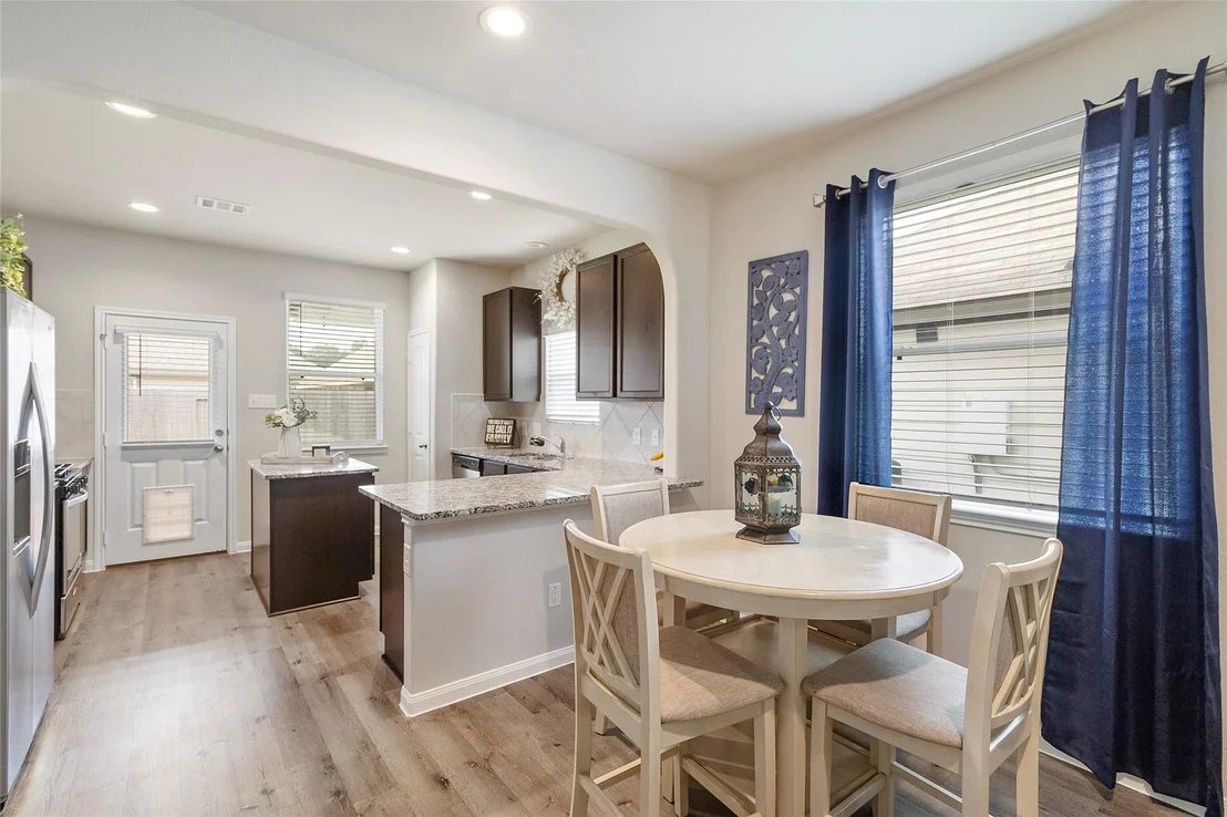 Photo of 3432 Wooded Lane
