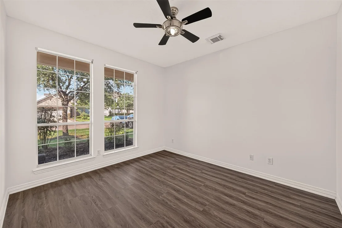 Photo of 18103 Blues Point Drive