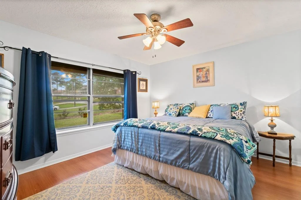 Photo of 160 Lakeway Drive