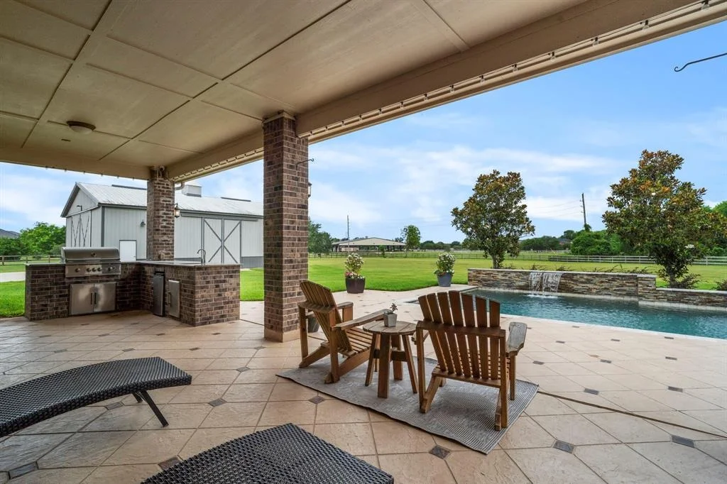 Photo of 2131 Grand River Drive