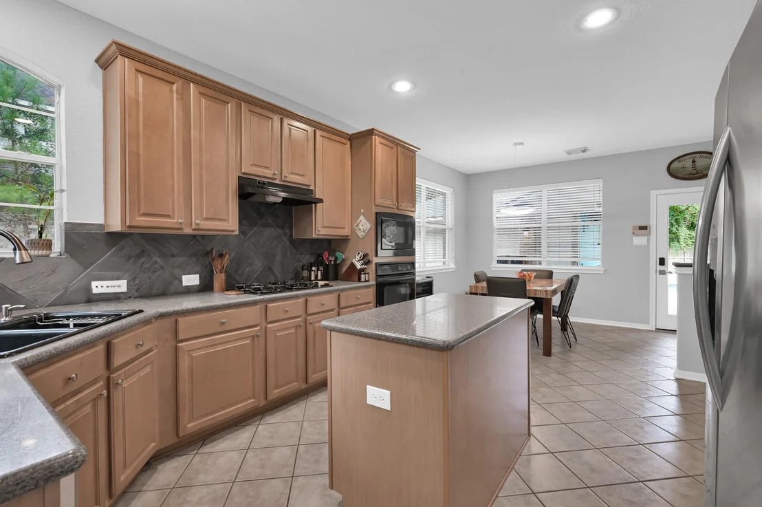 Photo of 7 Sunny Oaks Place