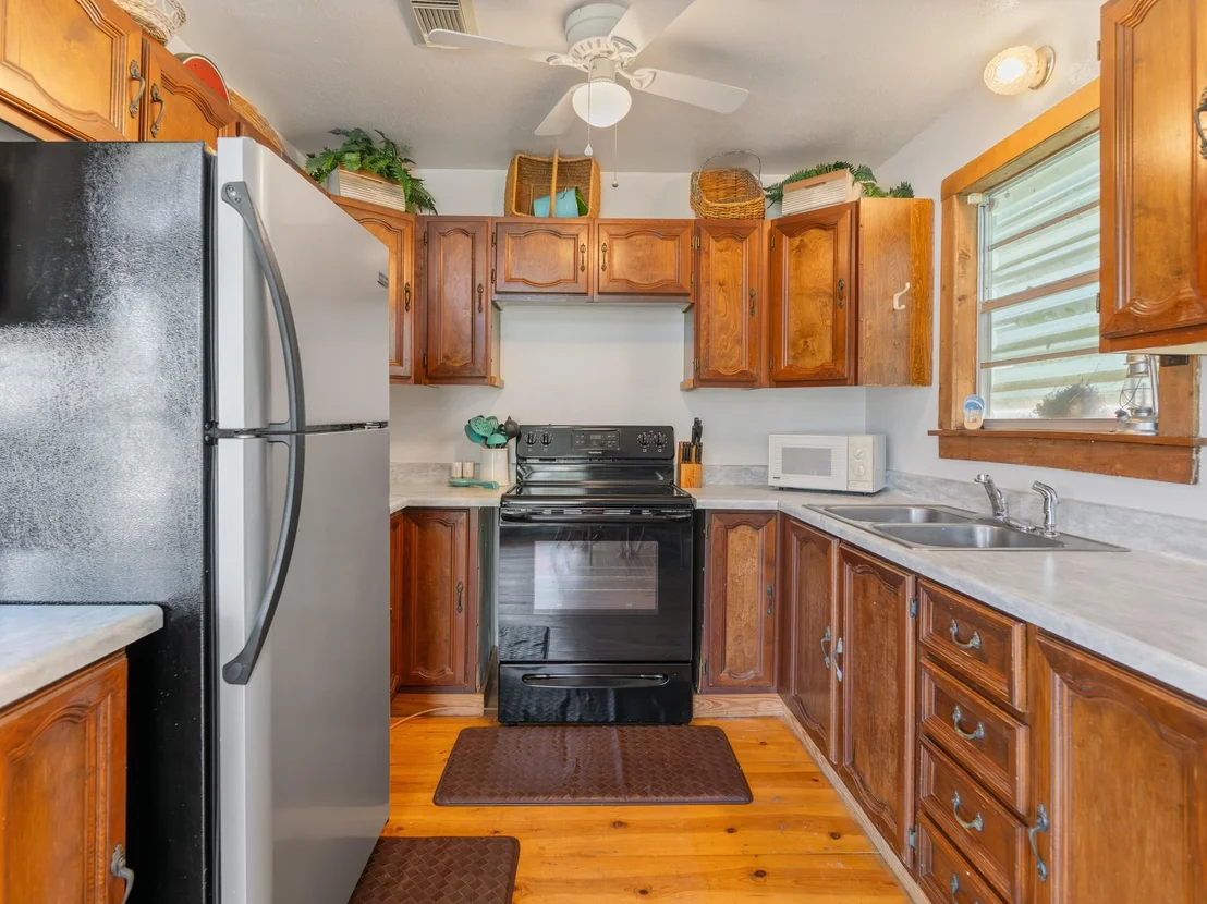 Photo of 1225 Private Road 652