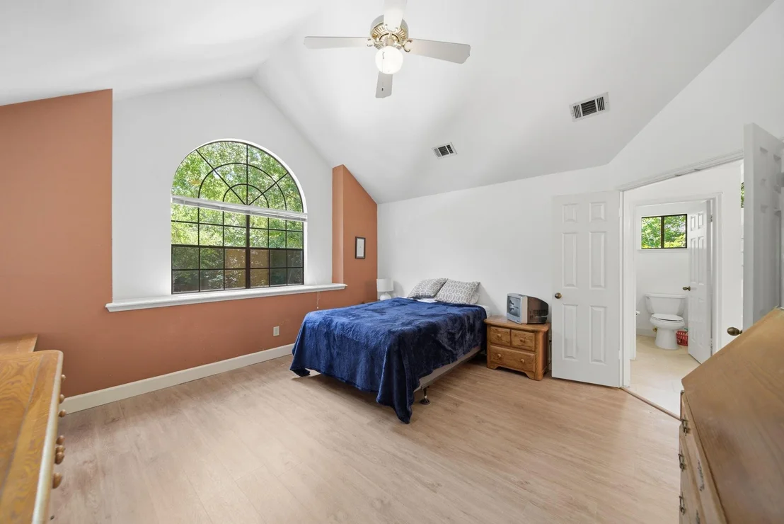 Photo of 135 E Wilde Yaupon