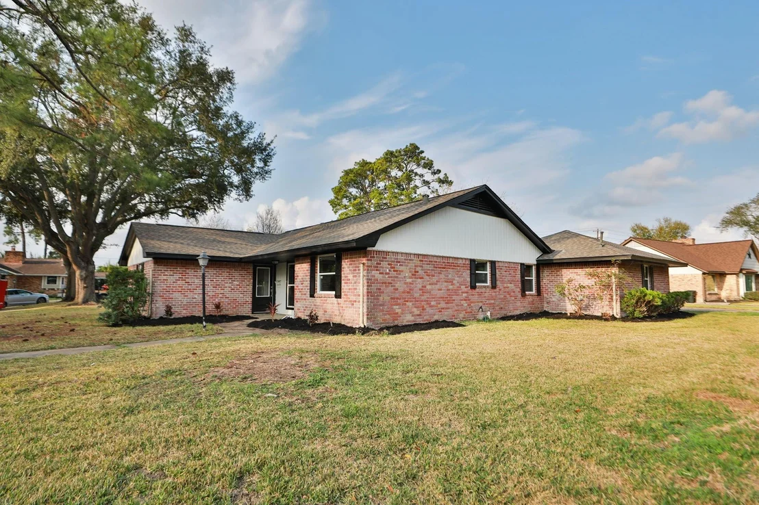 Photo of 18111 Barbuda Lane