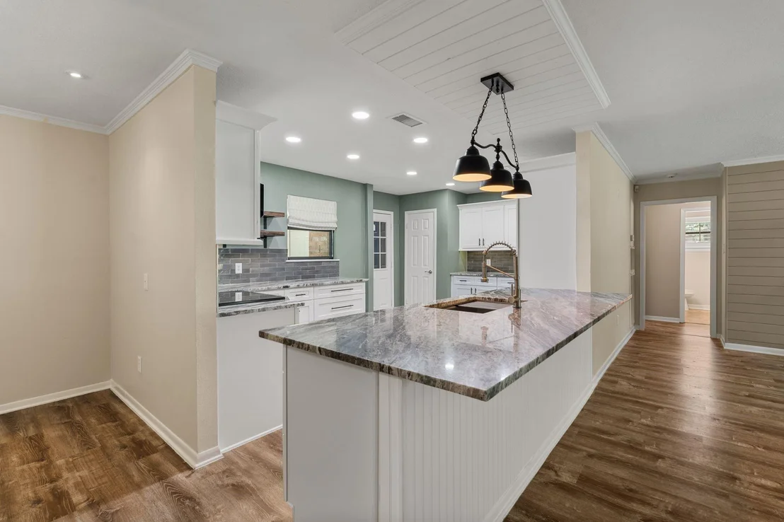 Photo of 129 Pine Valley Drive