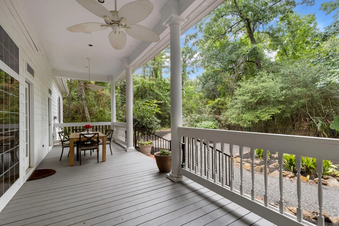 Photo of 10810 Lake Windcrest