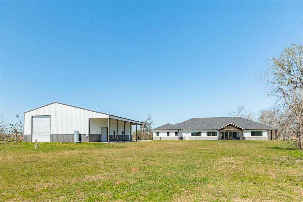 Photo of 7827 County Road 400