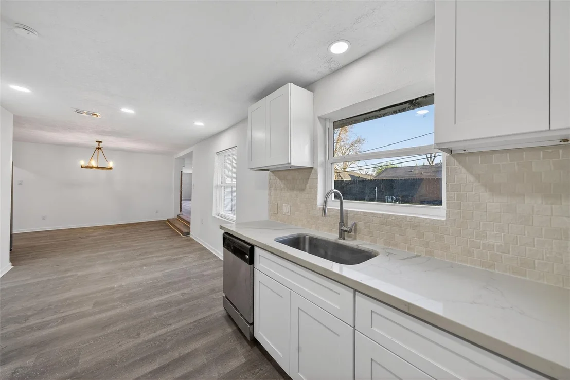 Photo of 4119 Ebbtide Drive