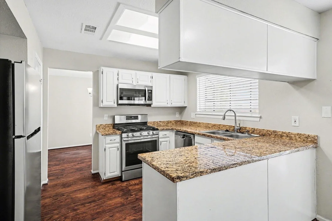 Photo of 134 E Pathfinders Circle