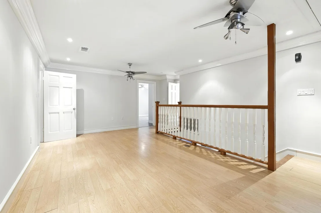 Photo of 17811 Running Brook Lane