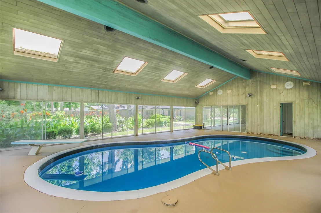 Photo of 536 Oak Drive