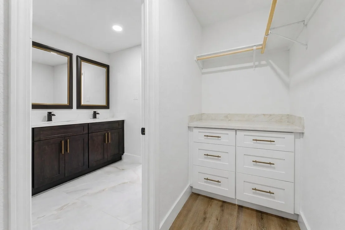 Photo of 4710 Whispering Falls Drive