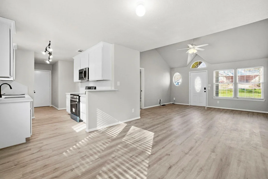 Photo of 10832 Royal Forest Drive