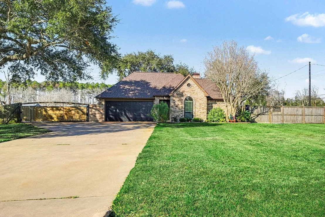 Photo of 13402 Bob White Drive
