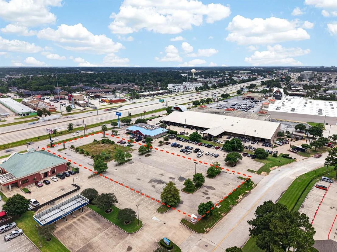 Photo of 25657 Interstate 45