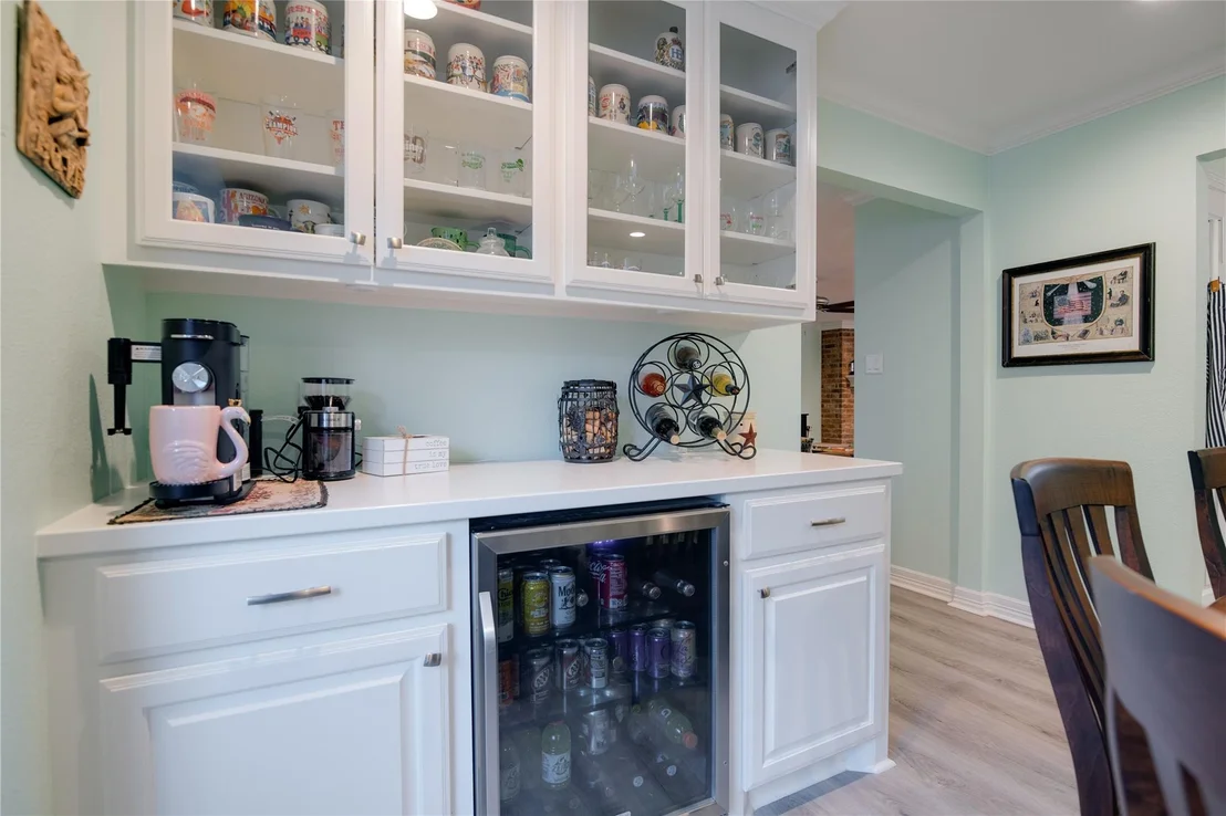 Photo of 1202 Sunset Drive