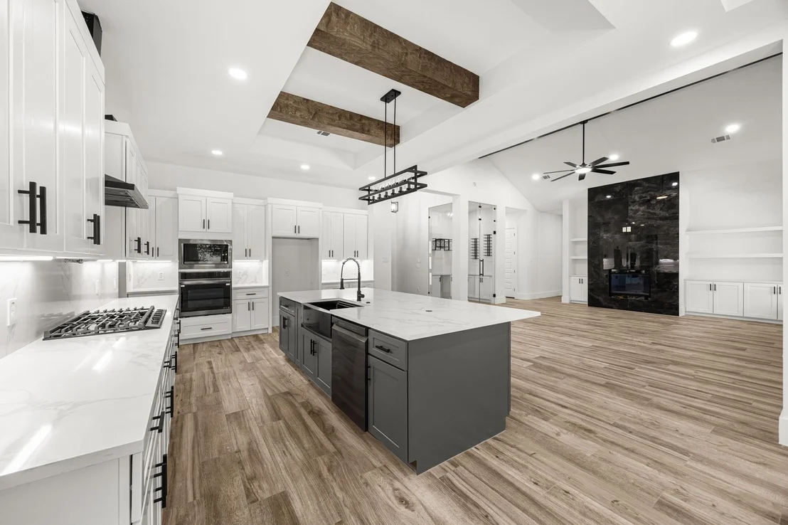 Photo of 418 Garrett Dr
