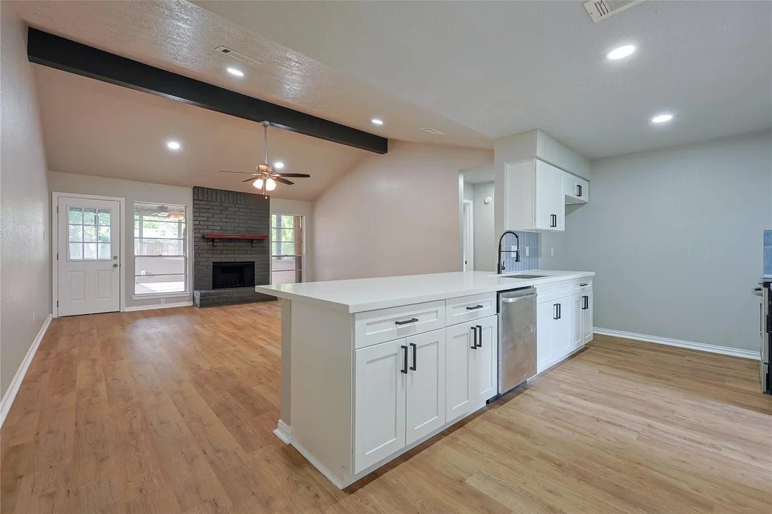 Photo of 6208 Silver Leaf Drive