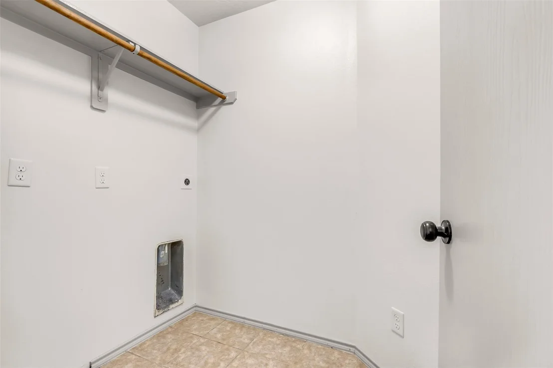 Photo of 9738 Gulfstream Drive
