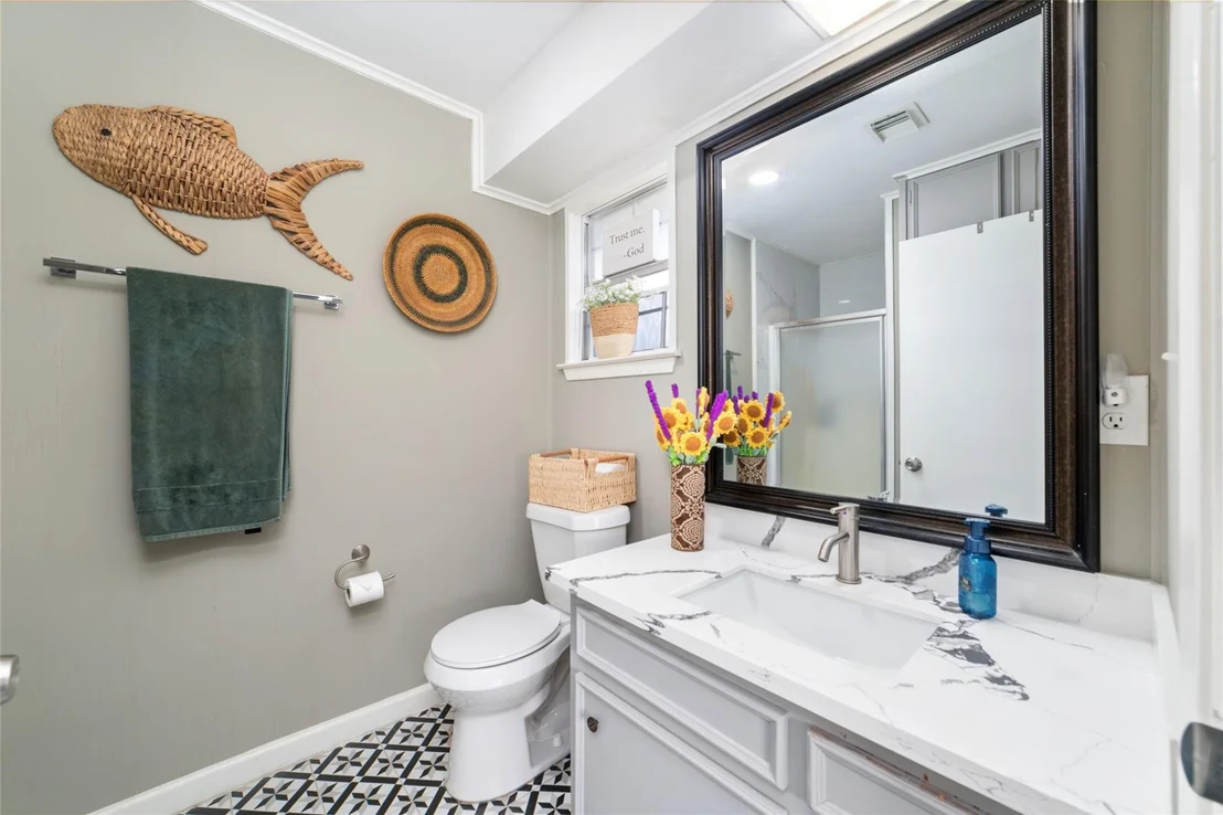 Photo of 610 Seashell Drive