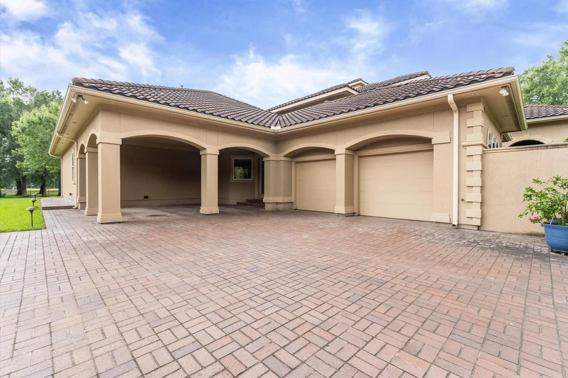 Photo of 28427 Woodsons Lake Drive