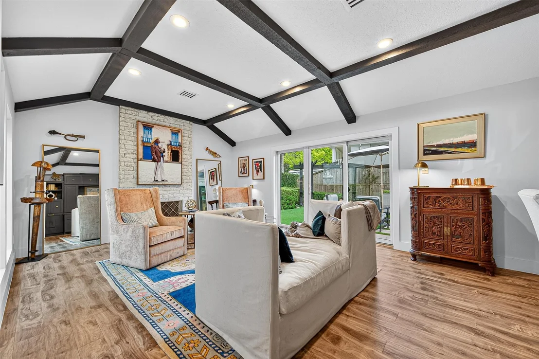 Photo of 415 Ramblewood Road