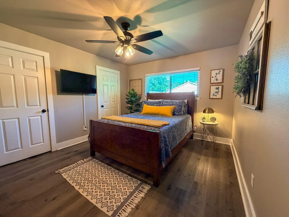 Photo of 704 Briargrove Drive