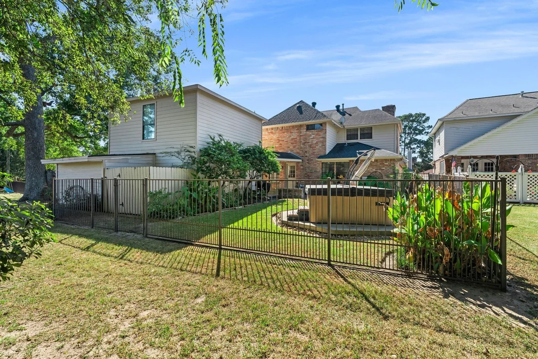 Photo of 6971 Breezy Point