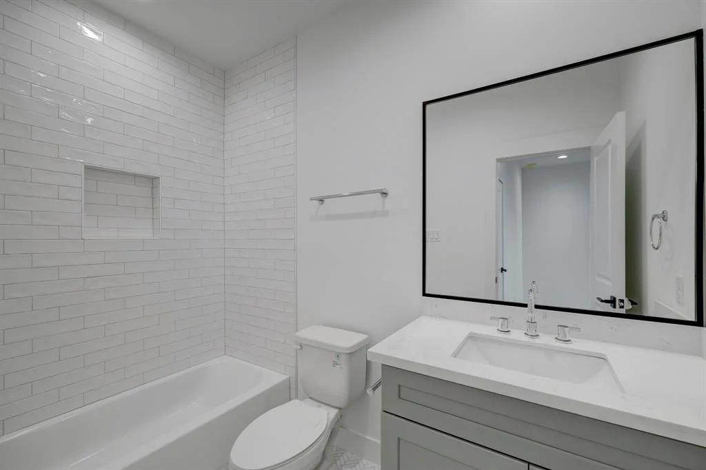 Photo of 3704 Runnels