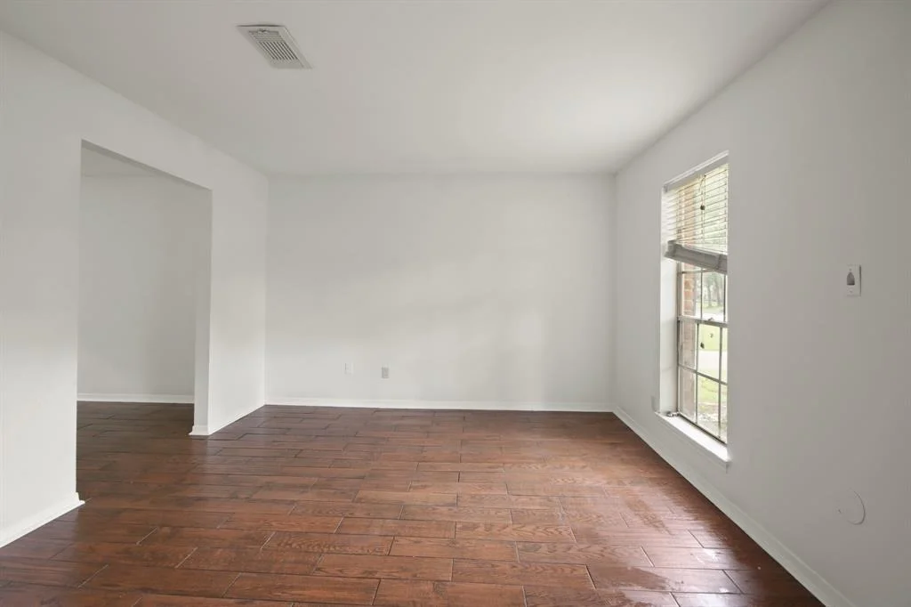 Photo of 2211 Willow Point Drive