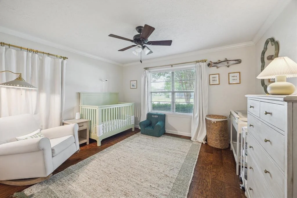 Photo of 1007 Waltway Drive
