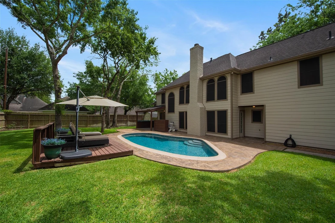 Photo of 24610 Gilbough Drive